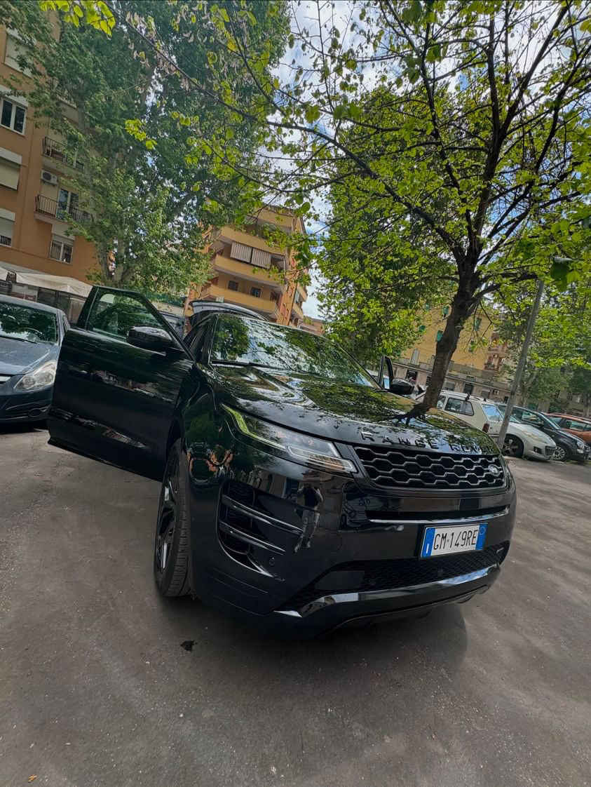 Range Rover Evoque Total Black R-Dynamic